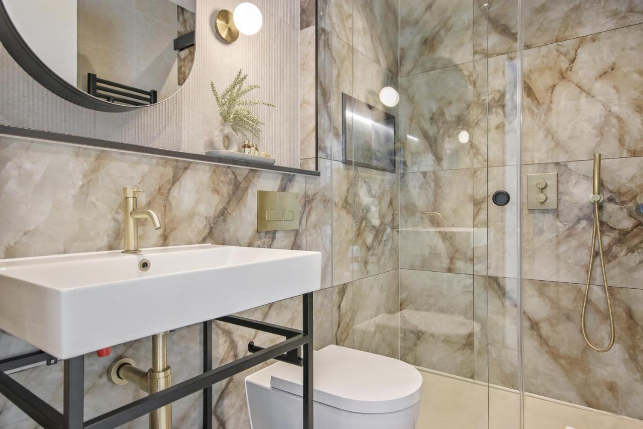 Bow Lane By Aeria Apartments London Bagian luar foto